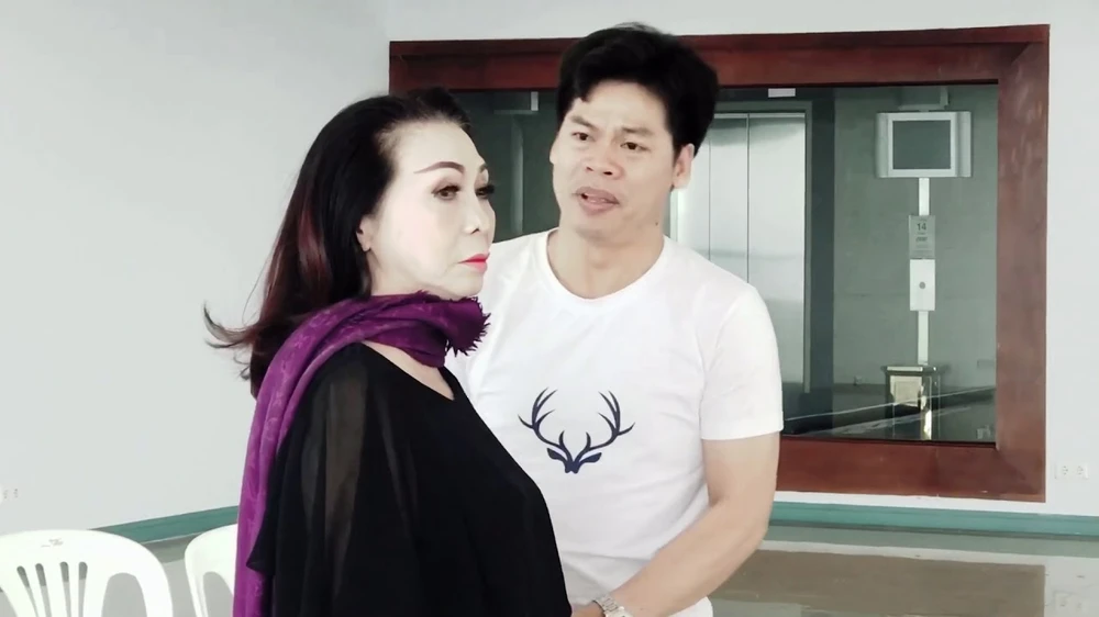 Hồi hộp vở cải lương 'Ngôi nhà không có đàn ông' ảnh 1