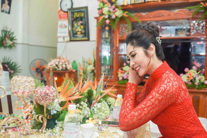 Hoa hậu Đặng Thu Thảo làm lễ đính hôn tại quê Cần Thơ ảnh 2