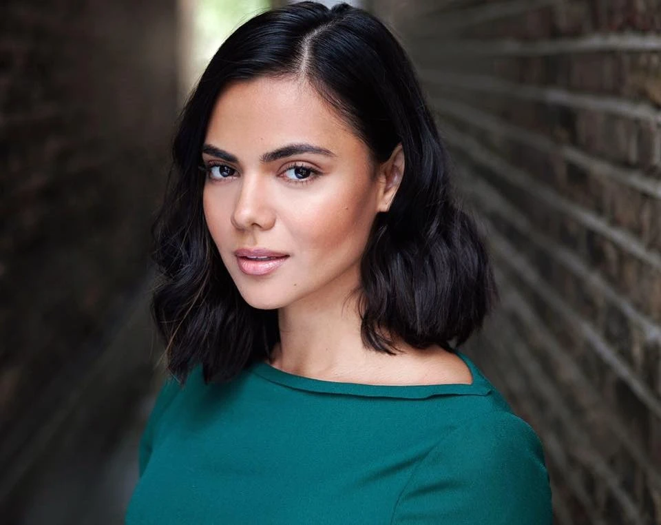 Ngắm nhan sắc quyến rũ của tân Hoa hậu Liên lục địa ảnh 9