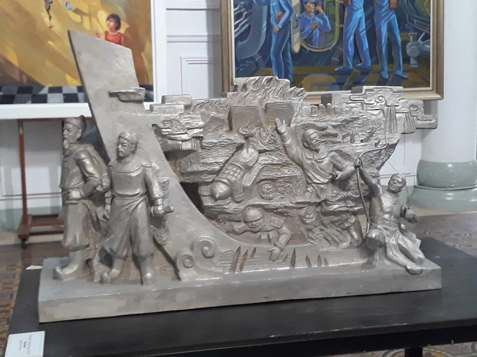 Nét thơ ở triển lãm toàn quốc mỹ thuật về chiến tranh quân đội ảnh 10