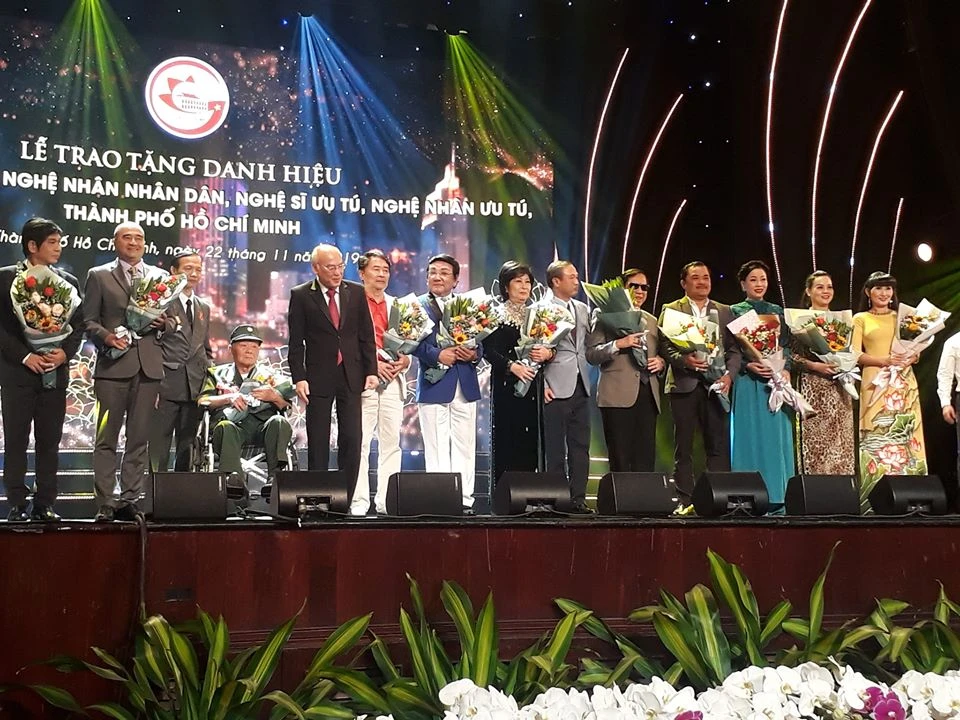 Hình ảnh TP.HCM trọng thể trao tặng danh hiệu NSND, NSƯT ảnh 20