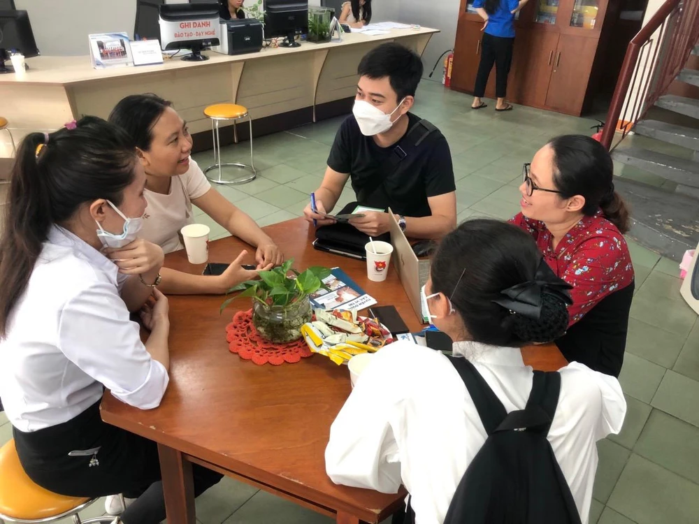 Vừa mới diễn ra vài ngày nhưng chương trình nhận được nhiều sự quan tâm của các bạn trẻ.