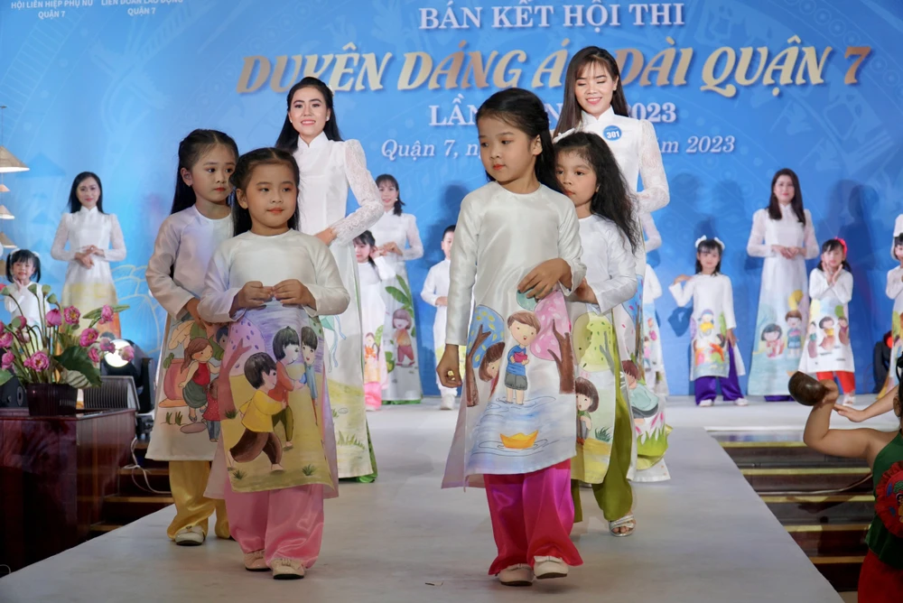 Các thí sinh dự thi tại vòng bán kết. Ảnh BP