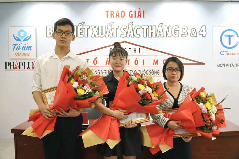 Cả ba tác giả cho biết cảm thấy hạnh phúc đang từng bước biến ước mơ xây tổ ấm thành hiện thực. Ảnh: HUỲNH THƠ