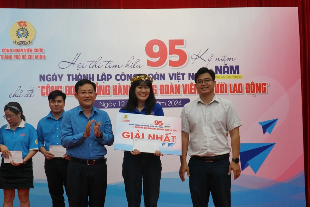 Tác phẩm báo chí.JPG