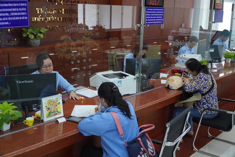 sinh đủ hai con trước 35 tuổi.jpeg