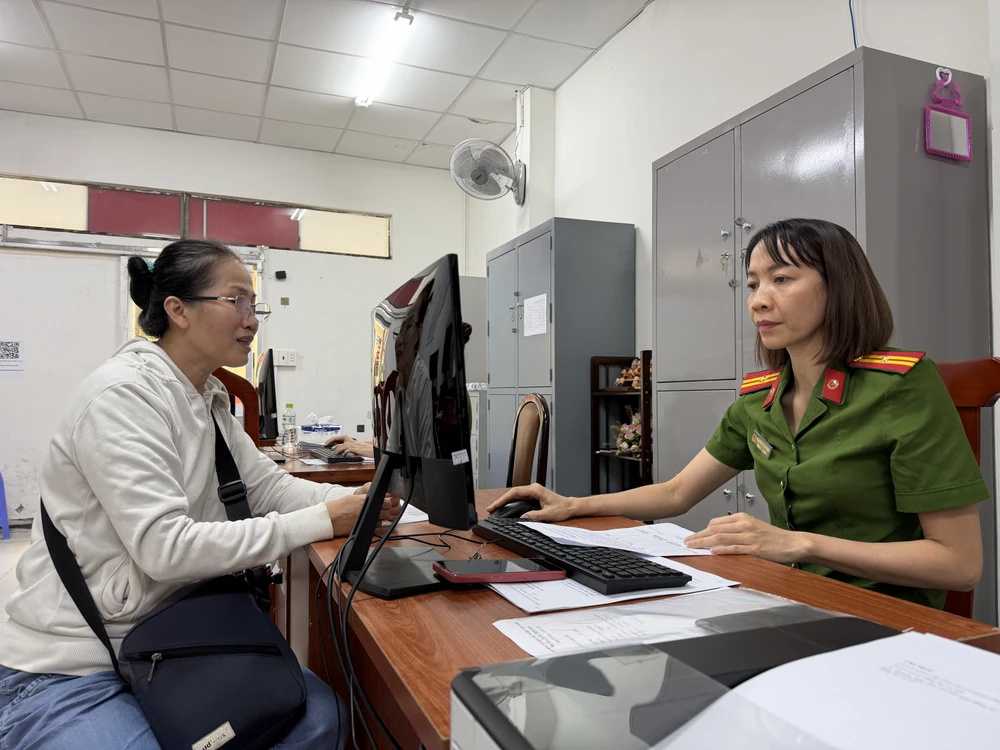 Luật Cư trú.jpeg