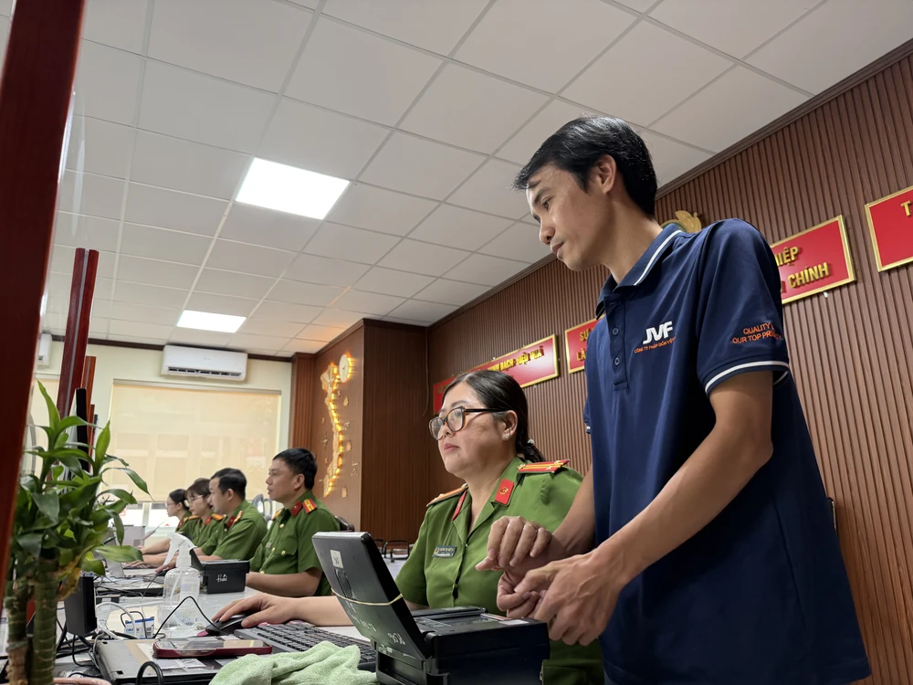 Thẻ căn cước.jpeg