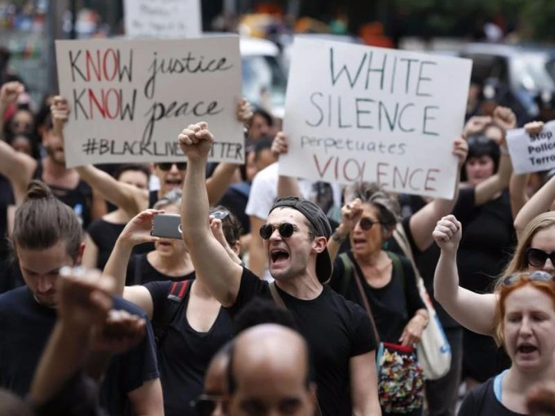 Biểu tình ở TP New York ngày 10-7. 