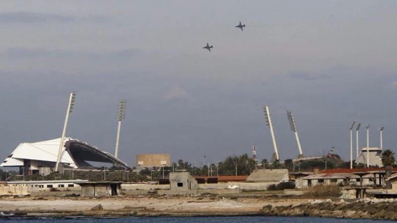 Máy bay Nga bay trên bầu trời TP Latakia (Syria). 