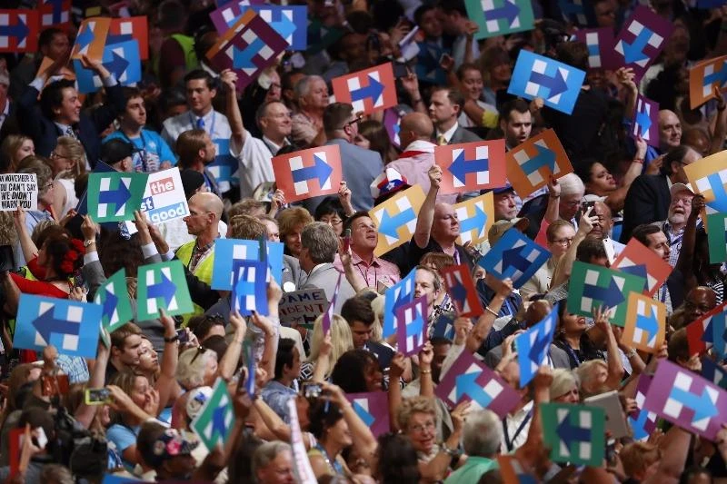 Các đại biểu chính thức đề cử bà Clinton tại đại hội ngày 26-7.