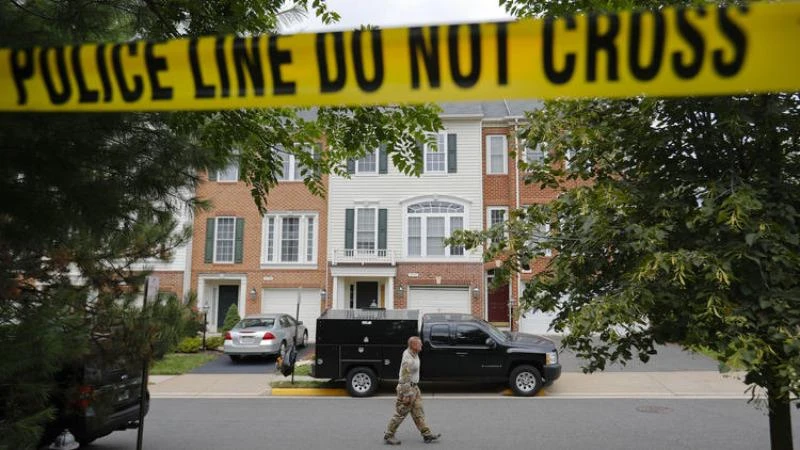  Nhà của Young ở Fairfax (bang Virginia) bị khám xét ngày 3-8