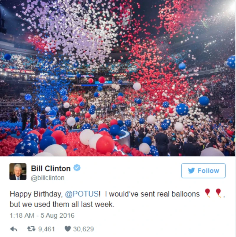 Bill Clinton mừng sinh nhật Obama