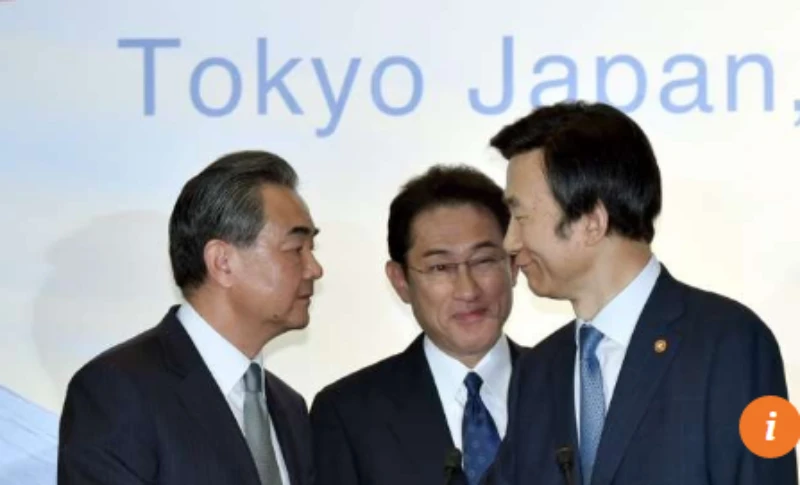 Ngoại trưởng ba nước Trung Quốc, Hàn Quốc, Nhật gặp nhau tại Tokyo (Nhật) ngày 24-8.