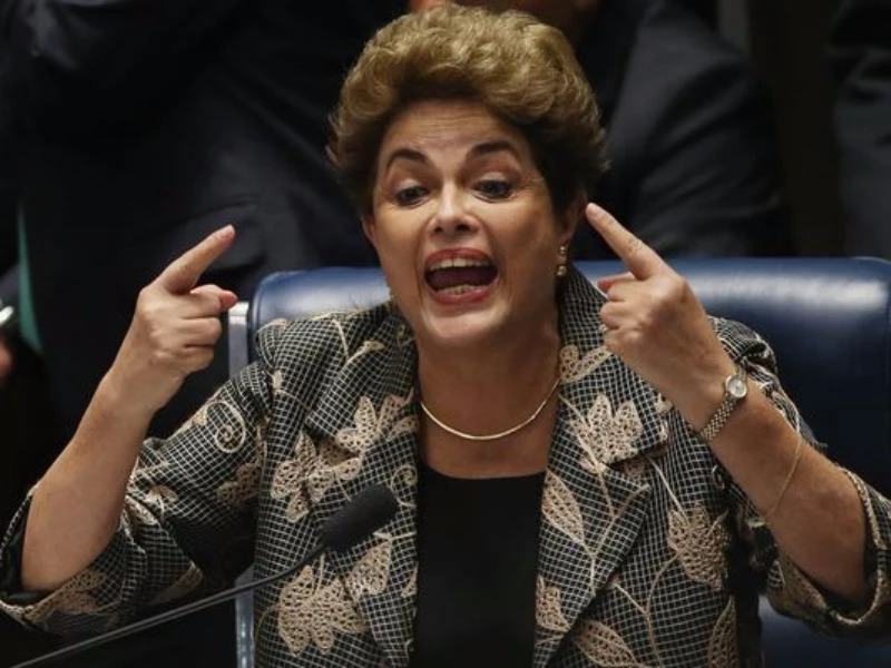 Bà Rousseff trong cuộc trả lời chất vấn Thượng viện ngày 28-8.