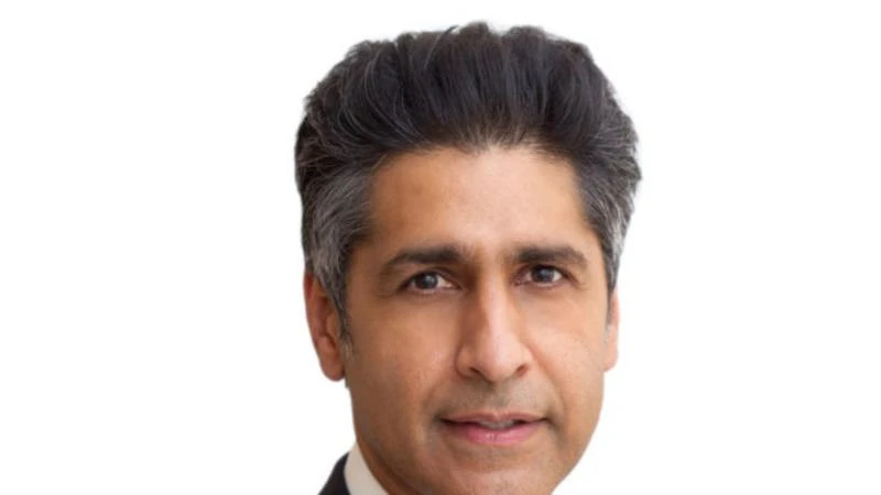 Ông Abid Riaz Qureshi gốc Pakistan là người Hồi giáo đầu tiên được Tổng thống Obama đề cử làm thẩm phán liên bang. 