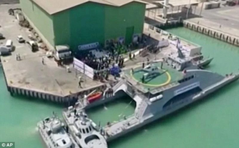 Tàu chiến tốc độ cao Iran ra mắt ngày 13-9.