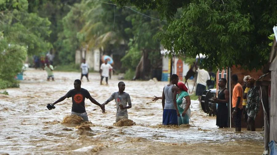 Bão Matthew gây lụt lớn ở thị trấn Leogane phía nam thủ đô Port-au-Prince (Haiti) ngày 5-10. 