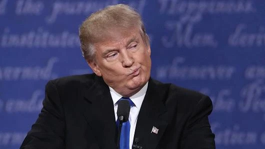 Ông Trump trong cuộc tranh luận lần 1 với bà Clinton tại đại học Hofstra (New York, Mỹ) ngày 26-9. 