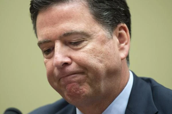 Giám đốc FBI James Comey điều trần trước Hạ viện về cuộc điều tra vụ địa chỉ email của bà Clinton, ngày 7-7. 
