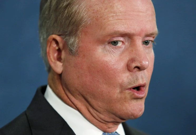 Ông Jim Webb là lựa chọn tốt cho vị trí Bộ trưởng Quốc phòng. 