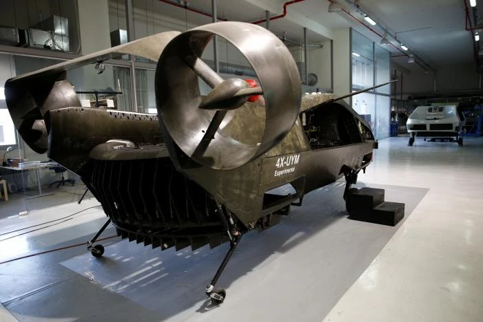 "Xe bay” Cormorant có giá khoảng 14 triệu USD. Ảnh: REUTERS 