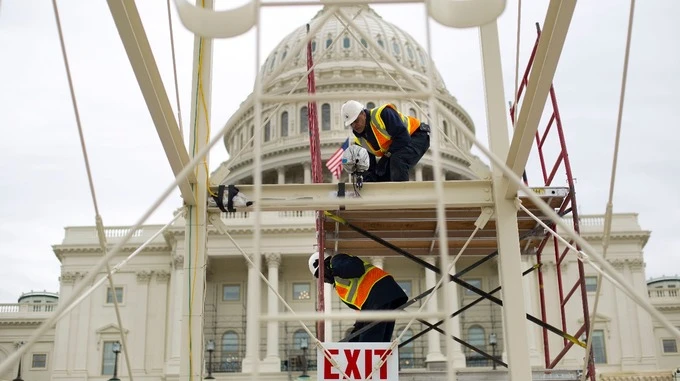 Công tác chuẩn bị cho lễ nhậm chức của ông Trump đang diễn ra khẩn trương. Ảnh: AP