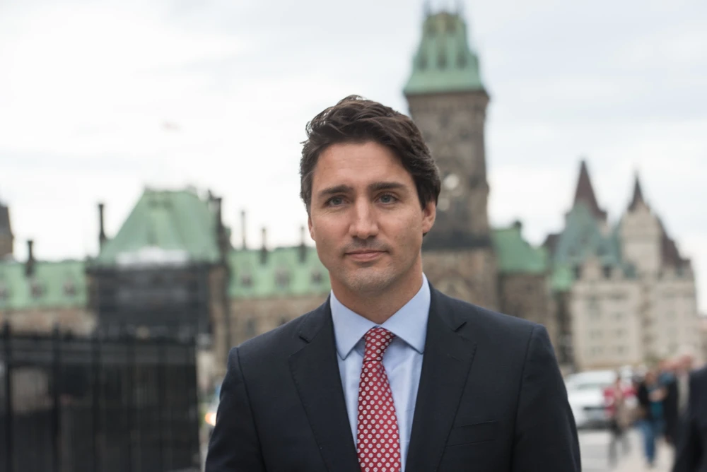 Thủ tướng Canada Justin Trudeau chúc Tết thân mật người Việt. Ảnh: AFP