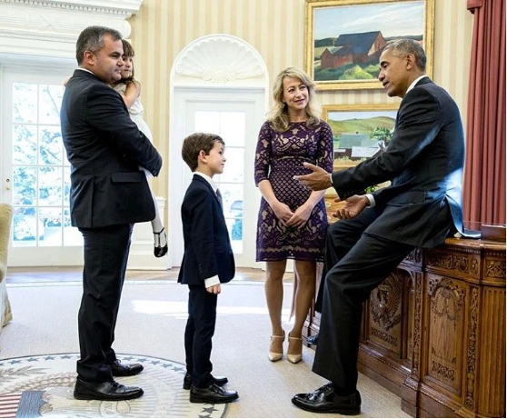 Tổng thống Obama gặp cậu bé Alex tại Nhà Trắng. Ảnh: PETE SOUZA