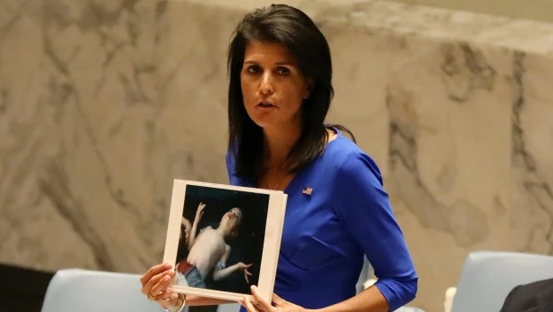 Đại sứ Mỹ tại LHQ Nikki Haley nói Syria sẽ không có hòa bình nếu còn ông Assad. Ảnh: REUTERS