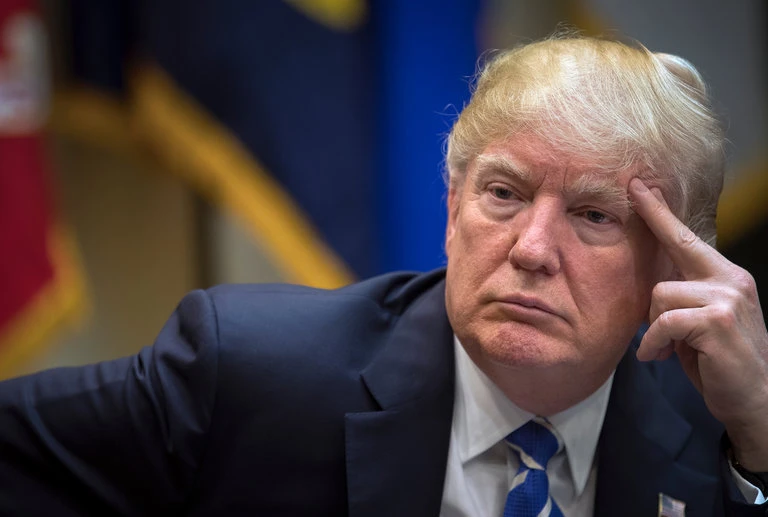 Bất đồng chính trị với đảng Dân chủ và ngay trong nội bộ đảng Cộng hòa là một thách thức lớn của ông Trump. Ảnh: AP