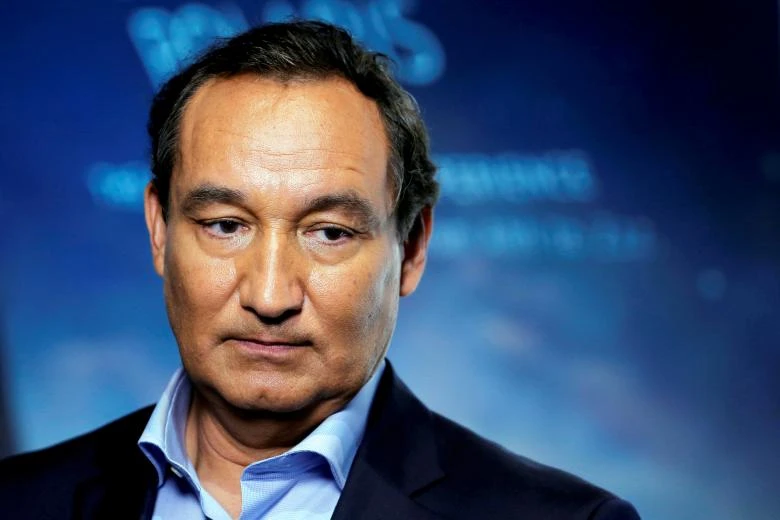 Tổng Giám đốc Oscar Munoz vừa phải gửi thư trình bày với Ủy ban Thương mại Thượng viện Mỹ vụ kéo lê hành khách khỏi máy bay. Ảnh: REUTERS