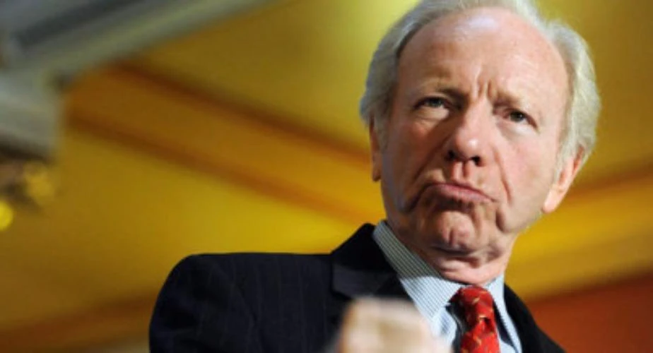 Cựu thượng nghị sĩ, cựu ứng viên phó tổng thống Dân chủ Joe Lieberman là một trong những ứng viên tiềm năng cho vị trí Giám đốc FBI. Ảnh: POLITICO