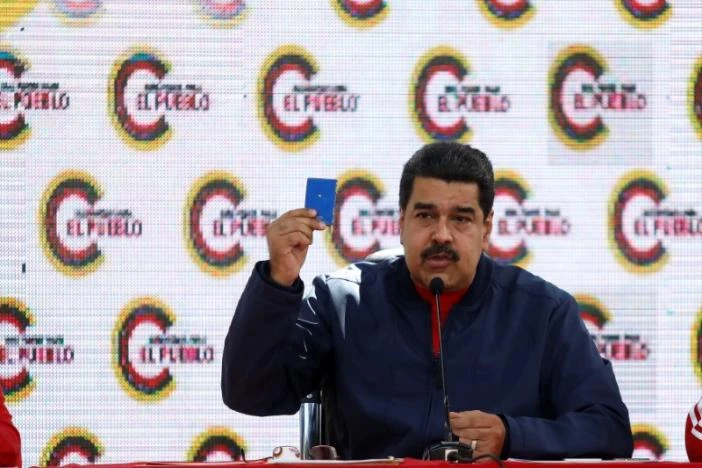 Tổng thống Venezuela Nicolas Maduro hài lòng với việc Goldman Sachs mua trái phiếu, mang lại hàng trăm triệu USD cho ngân sách. Ảnh: REUTERS