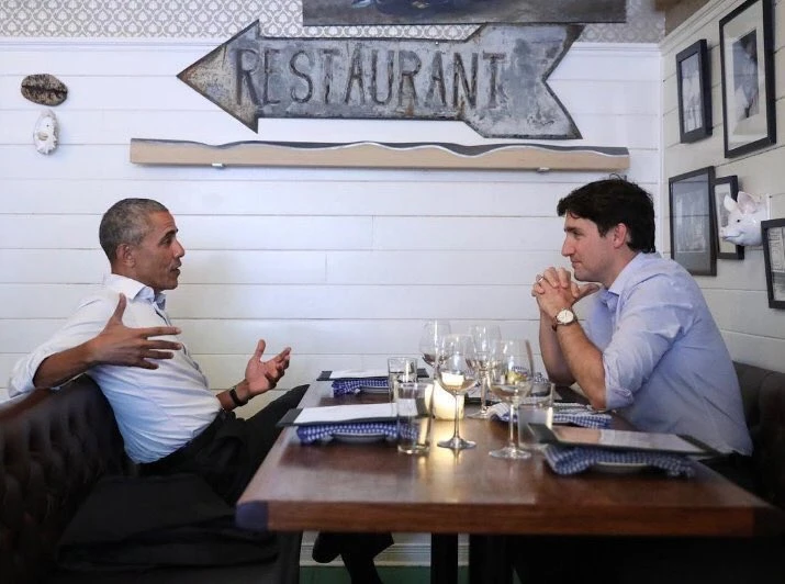 Hình ảnh cuộc gặp giữa hai ông Obama và Trudeau được lan truyền rất nhanh trên Twitter. Ảnh: TWITTER