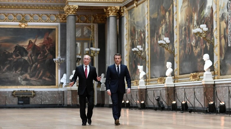 Cung điện Versailles là nơi Tổng thống Marcon đã tiếp Tổng thống Nga Valdimir Putin cuối tháng 5. Ảnh: CNN