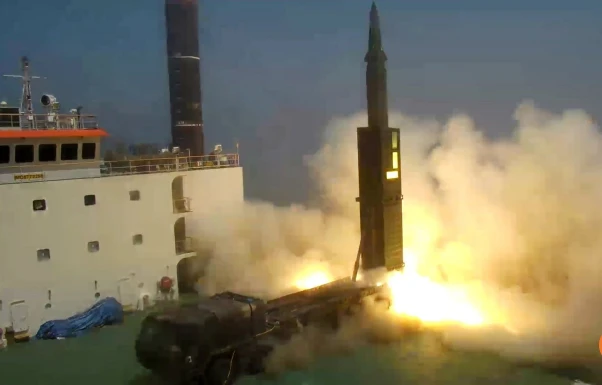 Liên quân Mỹ-Hàn phóng tên lửa trả đũa Triều Tiên. Ảnh: SCMP