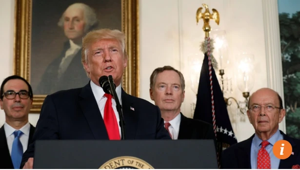 Tổng thống Mỹ Trump họp báo sau lễ ký. Ảnh: SCMP