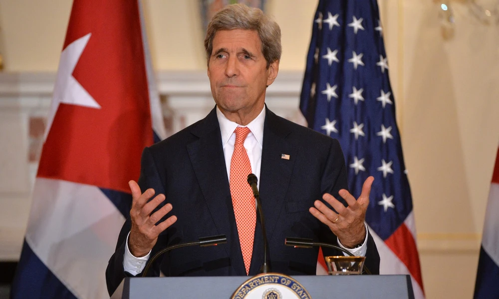 Ông John Kerry, Ngoại trưởng Mỹ dưới thời Obama từng có hàng trăm giờ đối thoại với người đồng cấp Iran trong hơn 20 tháng về thỏa thuận hạt nhân Iran. Ảnh: GUARDIAN