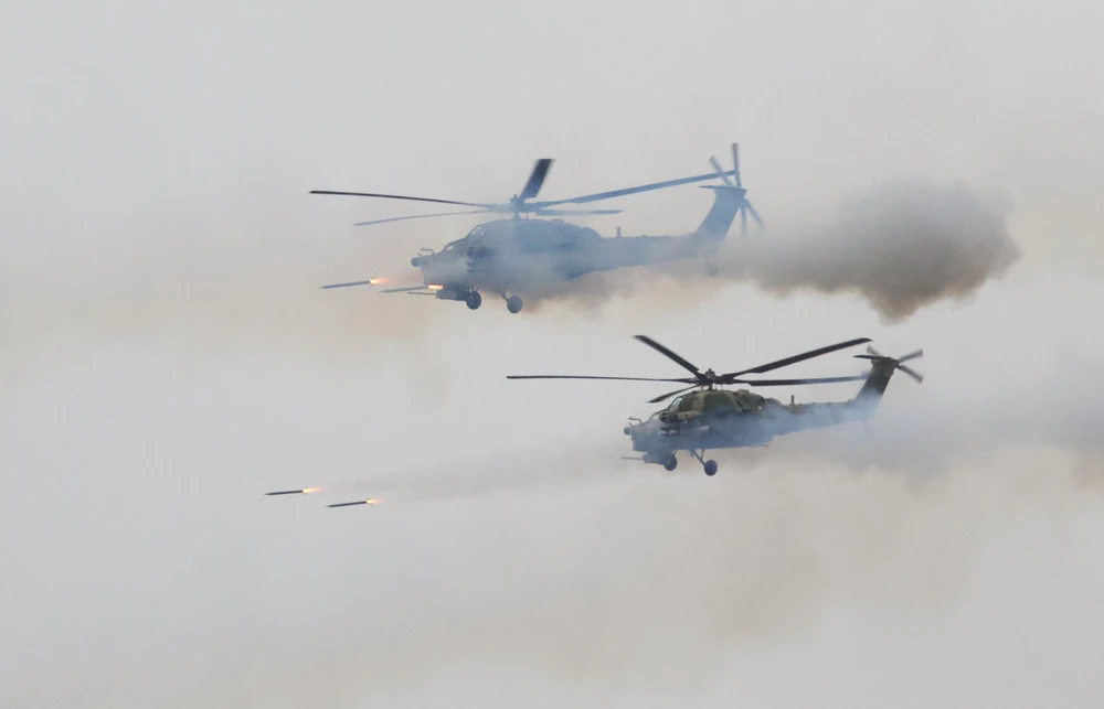 Trực thăng trong cuộc tập trận Zapad 2017. Ảnh: AP