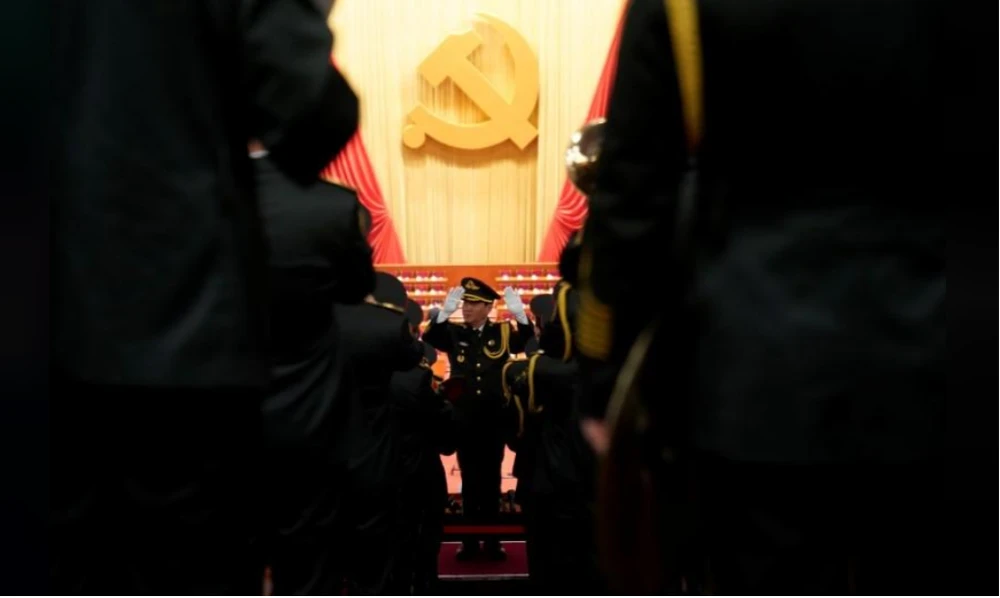 Dàn nhạc quân đội tập luyện trước khi khai mạc Đại hội, ngày 18-10. Ảnh: REUTERS