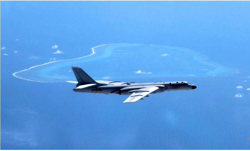 Máy bay ném bom chiến lược H-6K Badger của Trung Quốc. Ảnh: SCMP