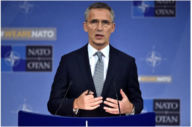 Tổng Thư ký NATO Jens Stoltenberg họp báo bên lề hội nghị Bộ trưởng Quốc phòng NATO tại Bỉ ngày 8-11. Ảnh: REUTERS