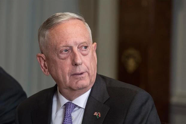 Bộ trưởng Quốc phòng Mỹ James Mattis tuyên bố trọng tâm của Mỹ tại Iraq, Syria năm 2018 sẽ được chuyển từ tấn công sang hỗ trợ và bình ổn, tái thiết. Ảnh: DOD