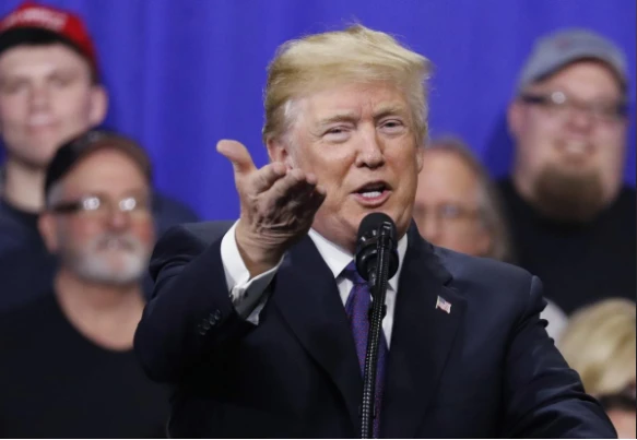 Tổng thống Mỹ Donald Trump phát biểu tại một sự kiện ở Cinninnati, bang Ohio (Mỹ) ngày 5-2. Ảnh: REUTERS