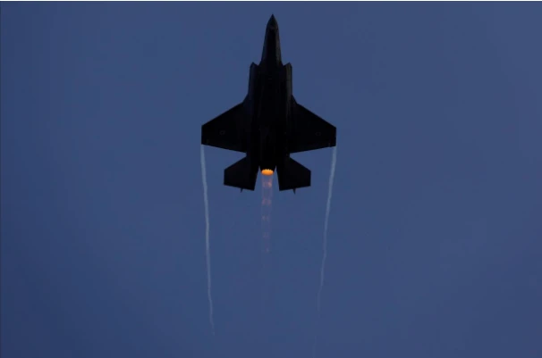 Máy bay chiến đấu tàng hình F-35. Ảnh: REUTERS