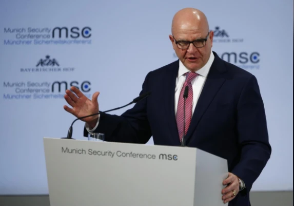 Cố vấn An ninh Quốc gia H.R. McMaster phát biểu tại Hội nghị An ninh Munich (Đức) ngày 16-2. Ảnh: REUTERS
