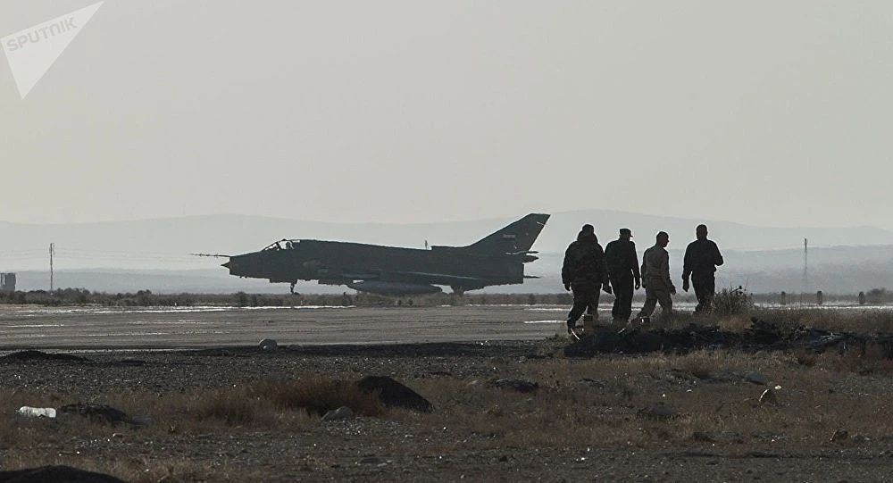 Tiêm kích Su-22 của Nga tại căn cứ không quân T-4 ở tỉnh Homs (Syria). Ảnh: SPUTNIK