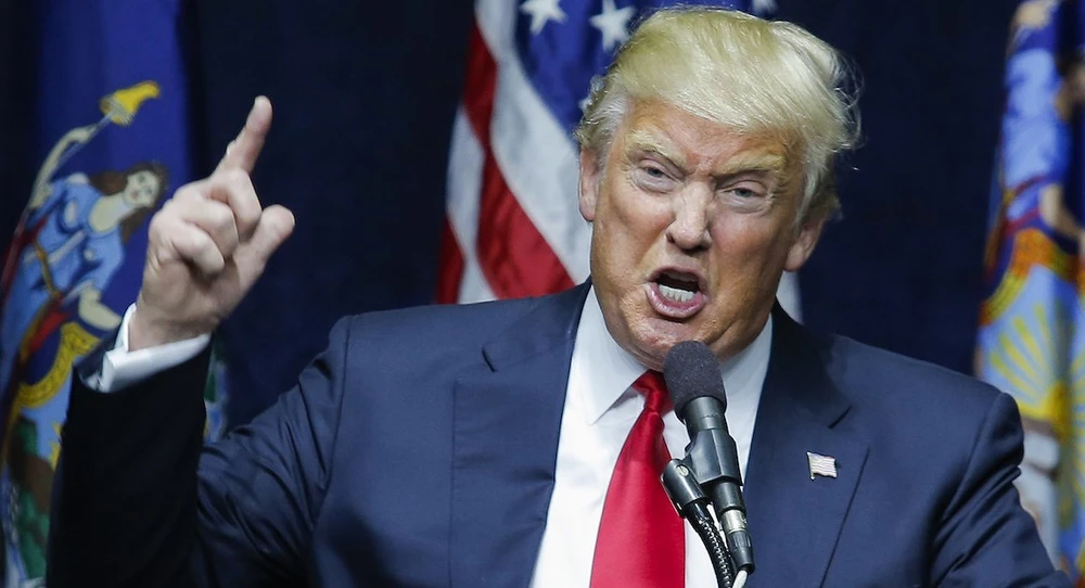 Tổng thống Mỹ Donald Trump đe dọa tên lửa Mỹ chuẩn bị đến Syria. Ảnh: AP