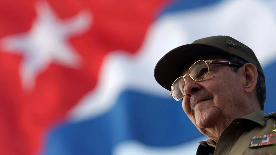 Ông Raul Castro dù không còn là Chủ tịch Cuba nhưng sẽ vẫn là người định hình chính sách cho Cuba từ sau hậu trường. Ảnh: REUTERS